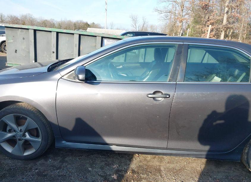 Photo 14 of 2014 Toyota Camry SE SPORT (VIN 4T1BF1FK7EU462332)