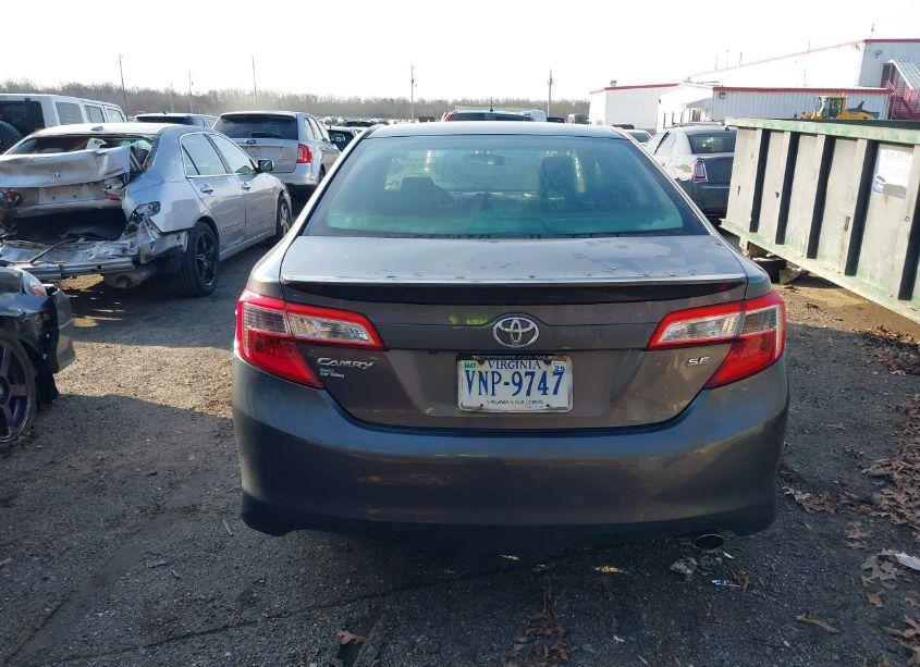 Photo 16 of 2014 Toyota Camry SE SPORT (VIN 4T1BF1FK7EU462332)