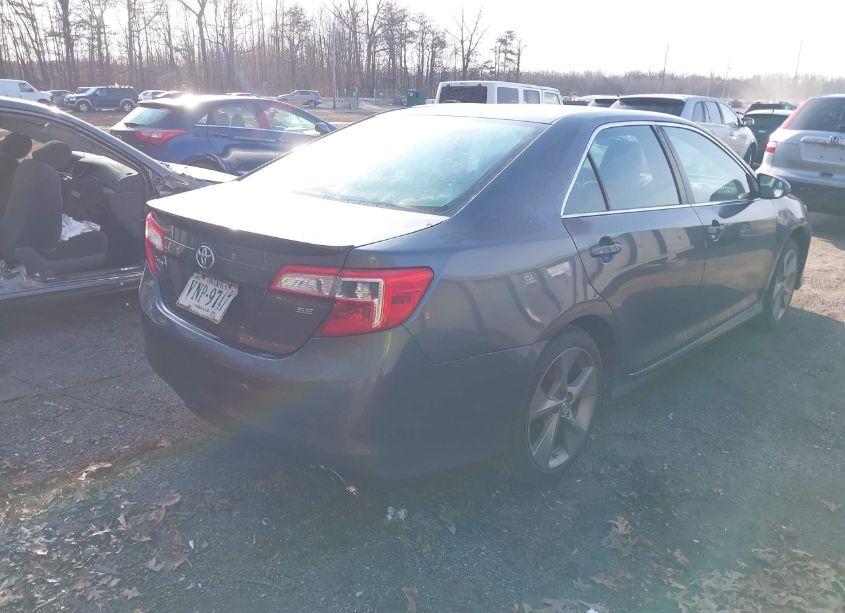 Photo 4 of 2014 Toyota Camry SE SPORT (VIN 4T1BF1FK7EU462332)