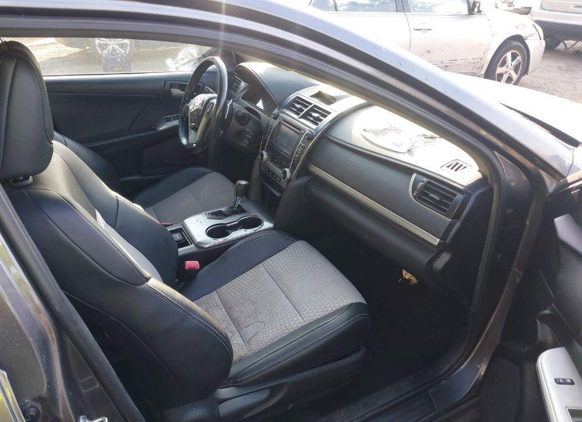 Photo 5 of 2014 Toyota Camry SE SPORT (VIN 4T1BF1FK7EU462332)