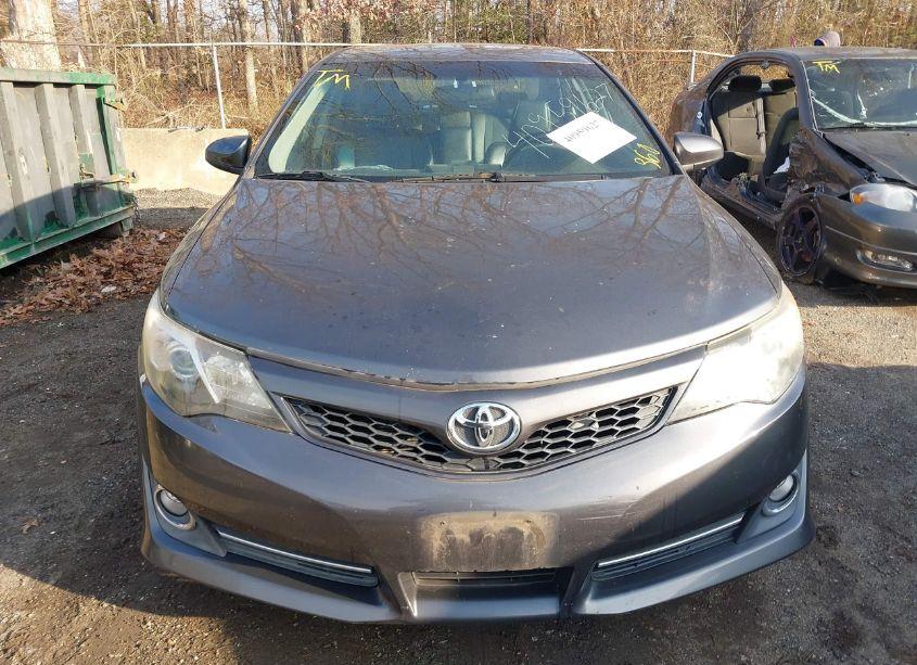 Photo 6 of 2014 Toyota Camry SE SPORT (VIN 4T1BF1FK7EU462332)