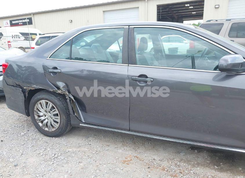 Photo 6 of 2014 Toyota Camry LE (VIN 4T1BF1FK7EU464033)