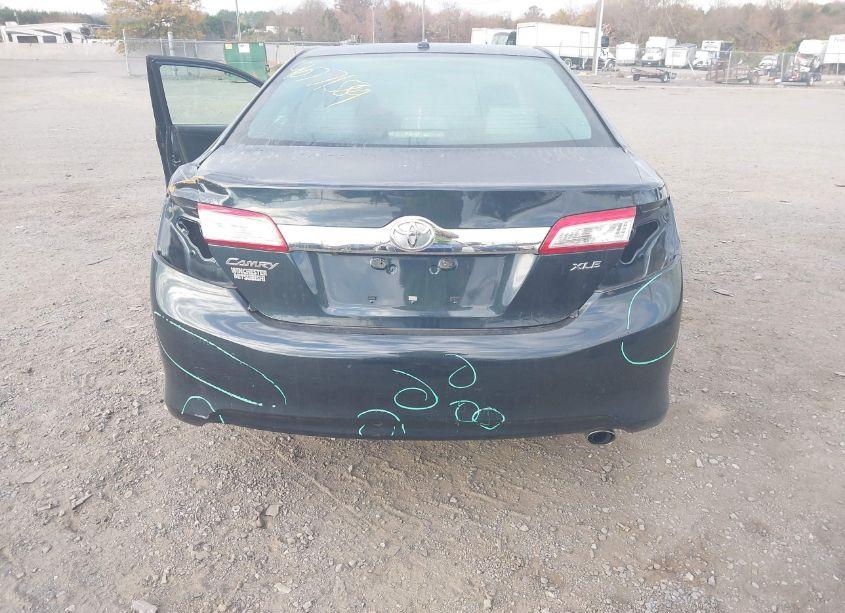 Photo 6 of 2014 Toyota Camry XLE (VIN 4T1BF1FK7EU470401)
