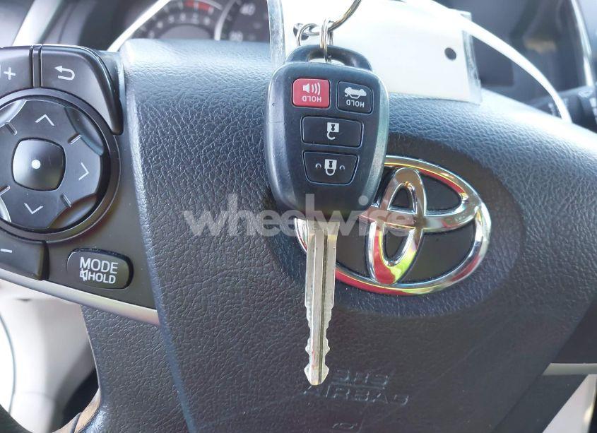 Photo 11 of 2014 Toyota Camry LE (VIN 4T1BF1FK7EU471242)