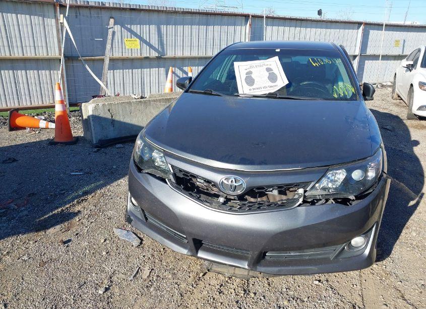 Photo 12 of 2014 Toyota Camry SE (VIN 4T1BF1FK7EU734409)
