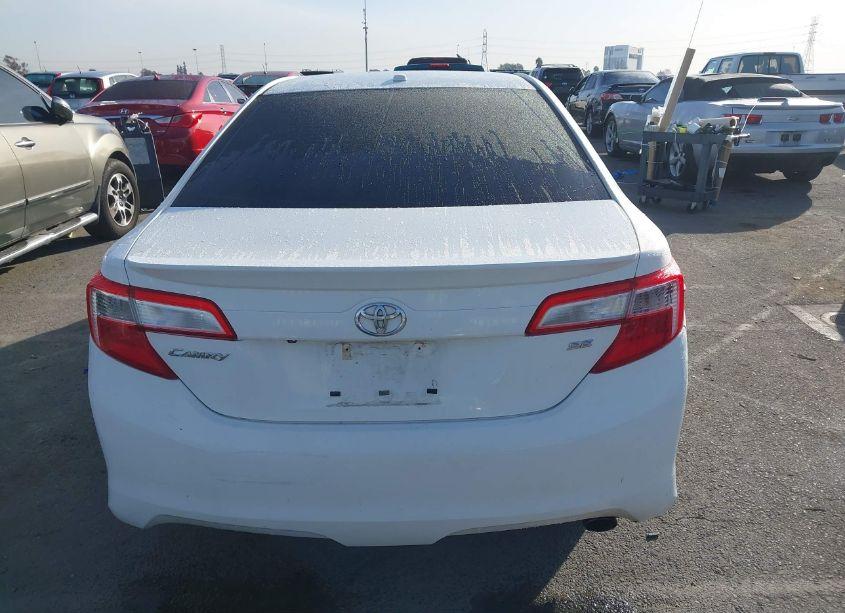 Photo 17 of 2014 Toyota Camry SE (VIN 4T1BF1FK7EU754451)