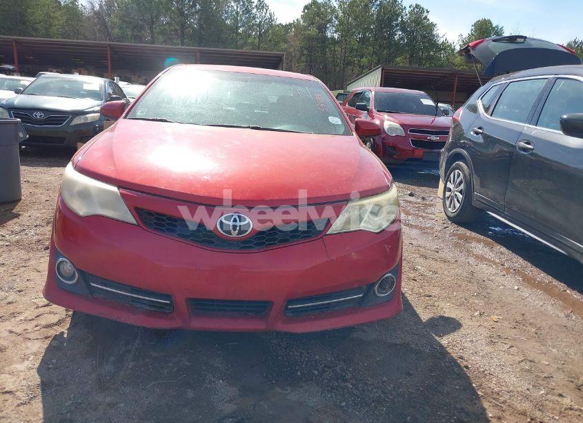 Photo 6 of 2014 Toyota Camry SE (VIN 4T1BF1FK7EU755406)