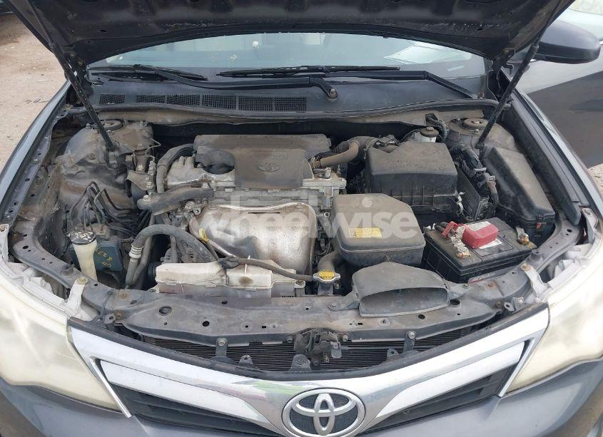 Photo 10 of 2014 Toyota Camry LE (VIN 4T1BF1FK7EU773422)