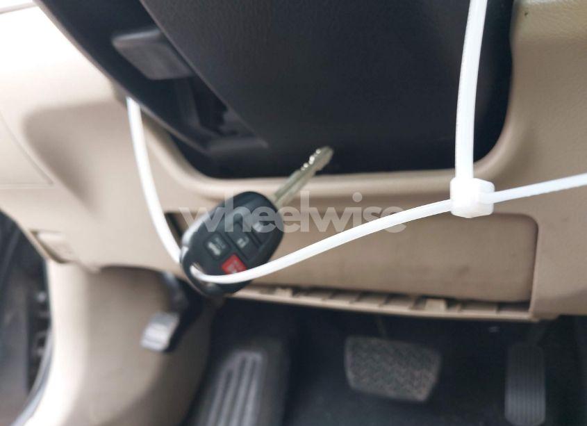 Photo 11 of 2014 Toyota Camry LE (VIN 4T1BF1FK7EU773422)