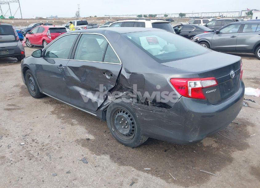 Photo 3 of 2014 Toyota Camry LE (VIN 4T1BF1FK7EU773422)