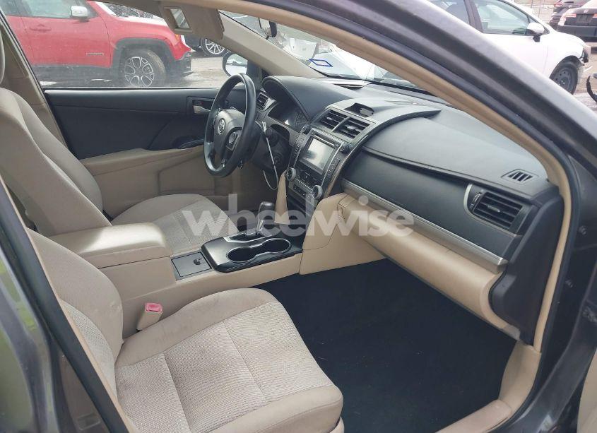 Photo 5 of 2014 Toyota Camry LE (VIN 4T1BF1FK7EU773422)