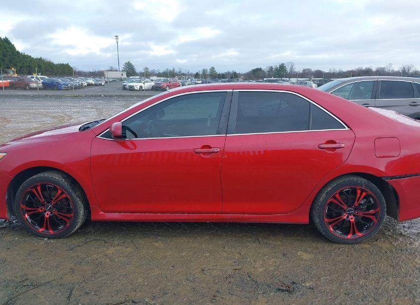 Photo 14 of 2014 Toyota Camry SE (VIN 4T1BF1FK7EU779415)