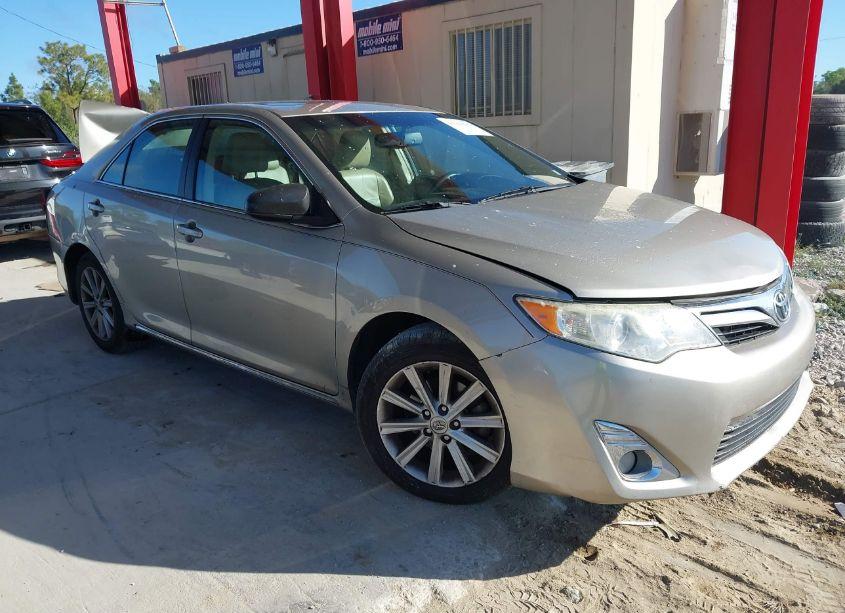 Photo 13 of 2014 Toyota Camry XLE (VIN 4T1BF1FK7EU782864)