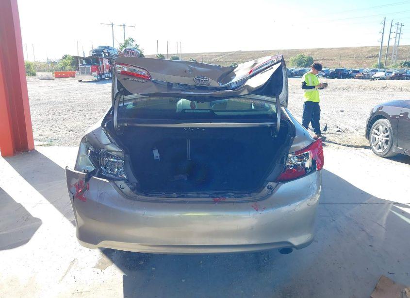 Photo 6 of 2014 Toyota Camry XLE (VIN 4T1BF1FK7EU782864)