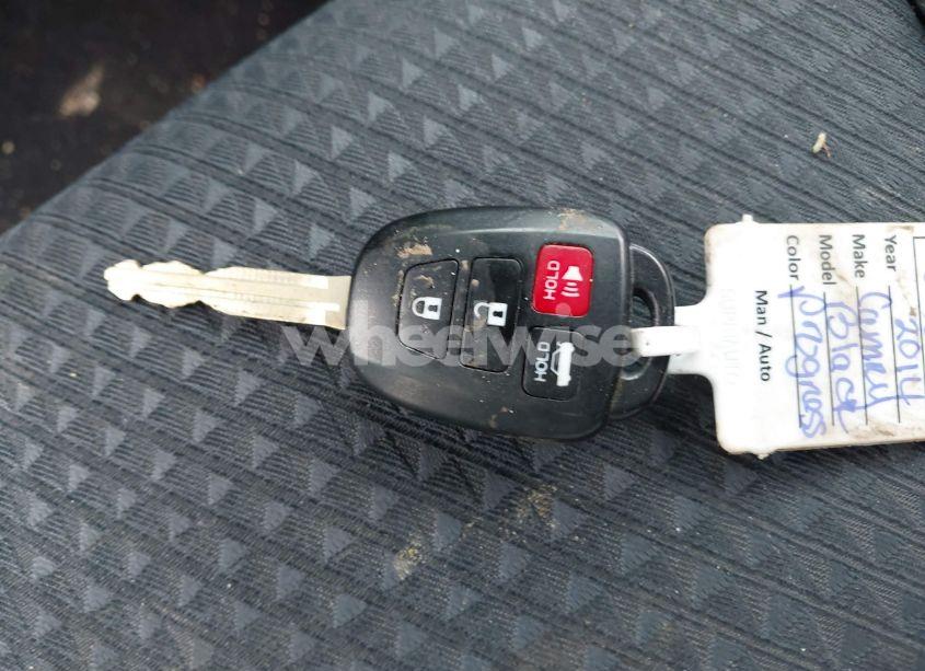 Photo 11 of 2014 Toyota Camry SE (VIN 4T1BF1FK7EU811778)