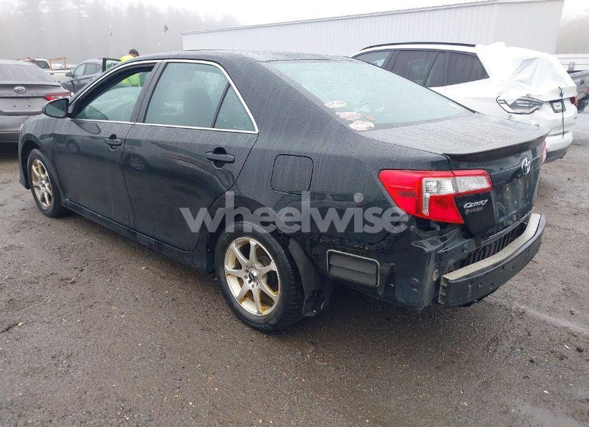Photo 3 of 2014 Toyota Camry SE (VIN 4T1BF1FK7EU811778)