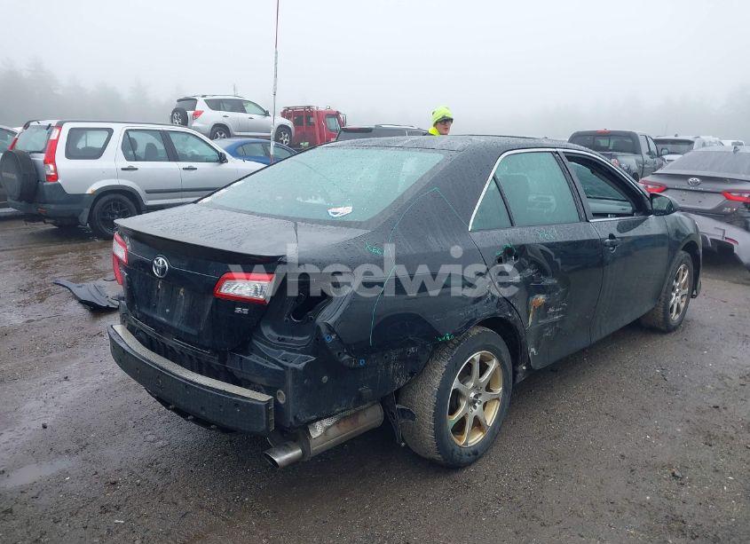 Photo 6 of 2014 Toyota Camry SE (VIN 4T1BF1FK7EU811778)