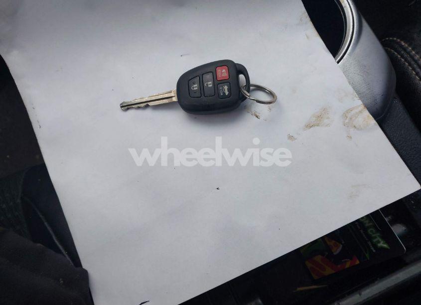 Photo 11 of 2014 Toyota Camry SE (VIN 4T1BF1FK7EU814809)