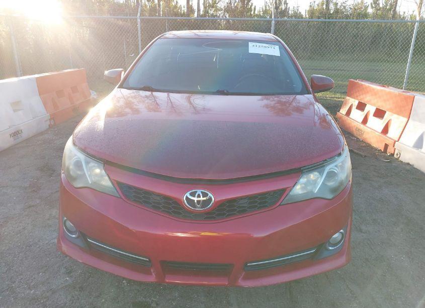 Photo 6 of 2014 Toyota Camry SE (VIN 4T1BF1FK7EU820190)