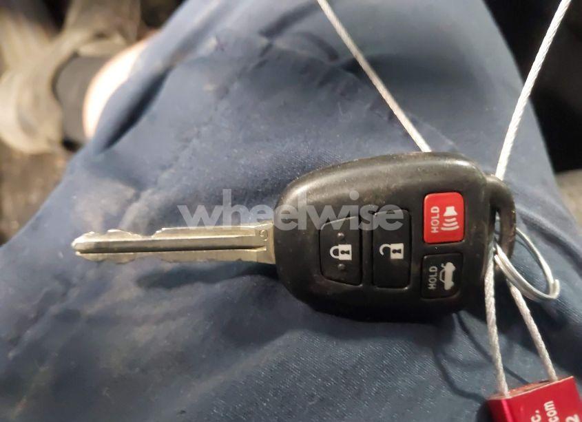 Photo 11 of 2014 Toyota Camry SE SPORT (VIN 4T1BF1FK7EU835594)