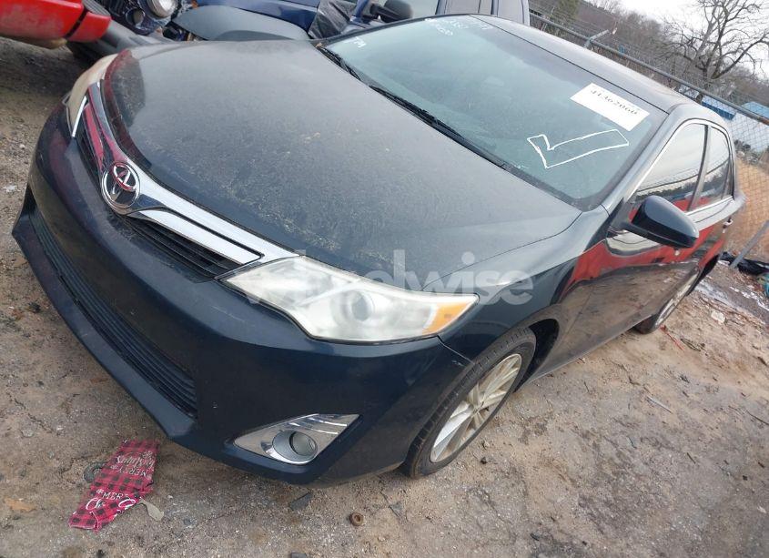 Photo 2 of 2014 Toyota Camry XLE (VIN 4T1BF1FK7EU845025)