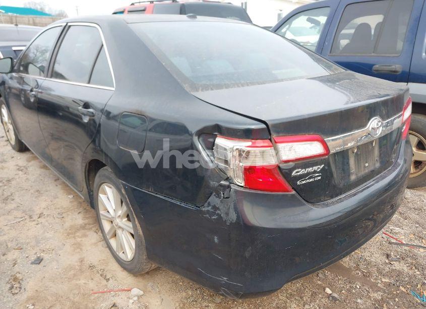 Photo 3 of 2014 Toyota Camry XLE (VIN 4T1BF1FK7EU845025)