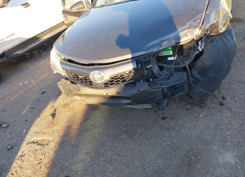 Photo 12 of 2014 Toyota Camry SE (VIN 4T1BF1FK7EU869132)