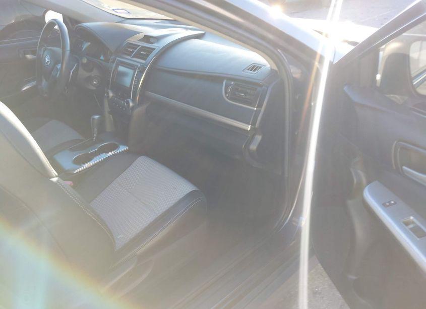 Photo 5 of 2014 Toyota Camry SE (VIN 4T1BF1FK7EU869132)