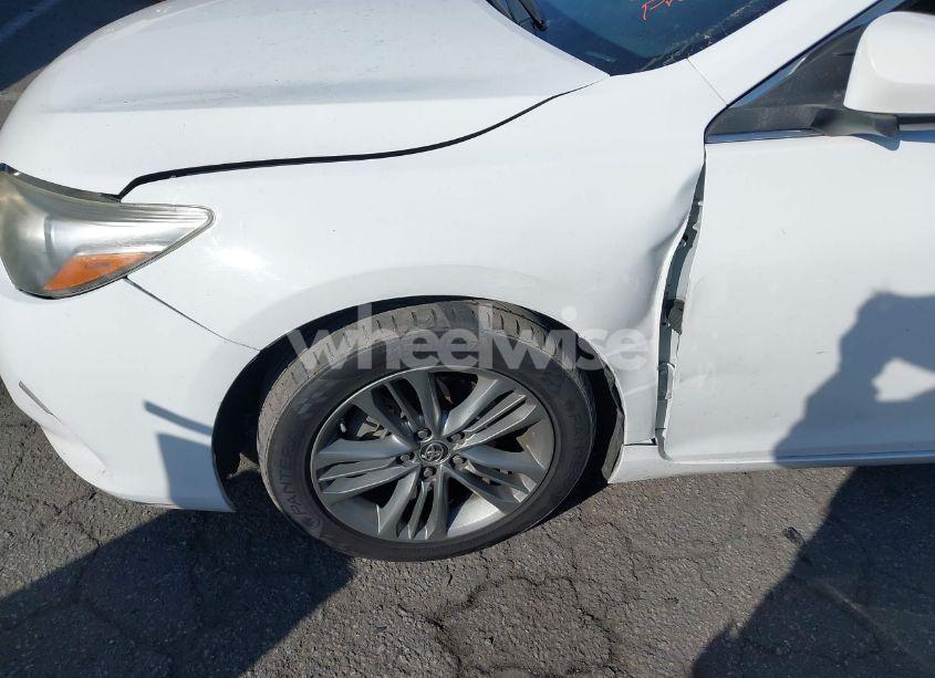 Photo 17 of 2015 Toyota Camry SE (VIN 4T1BF1FK7FU004758)