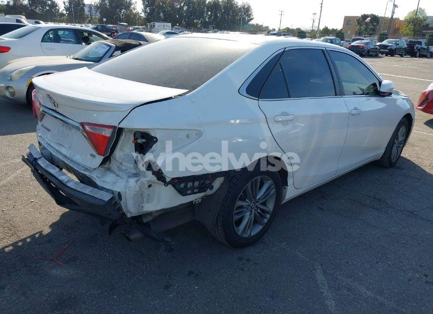 Photo 4 of 2015 Toyota Camry SE (VIN 4T1BF1FK7FU004758)