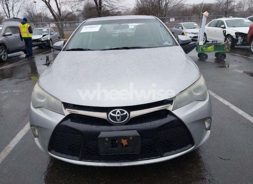 Photo 12 of 2015 Toyota Camry SE (VIN 4T1BF1FK7FU010317)