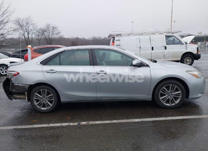 Photo 13 of 2015 Toyota Camry SE (VIN 4T1BF1FK7FU010317)