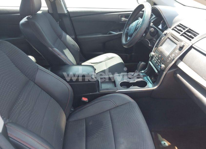 Photo 5 of 2015 Toyota Camry SE (VIN 4T1BF1FK7FU020846)