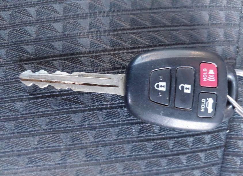 Photo 11 of 2015 Toyota Camry SE (VIN 4T1BF1FK7FU025917)