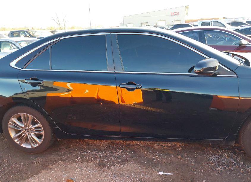 Photo 13 of 2015 Toyota Camry SE (VIN 4T1BF1FK7FU025917)