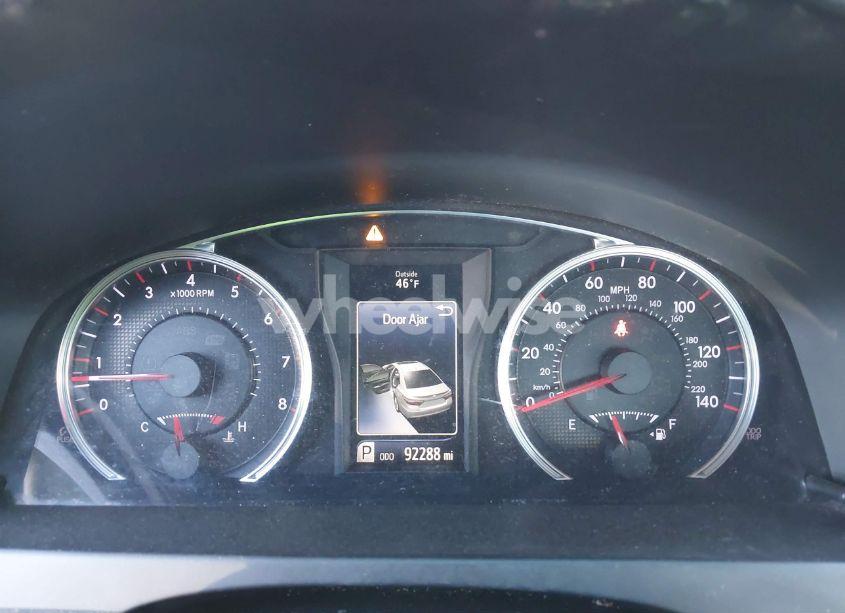 Photo 7 of 2015 Toyota Camry SE (VIN 4T1BF1FK7FU026226)