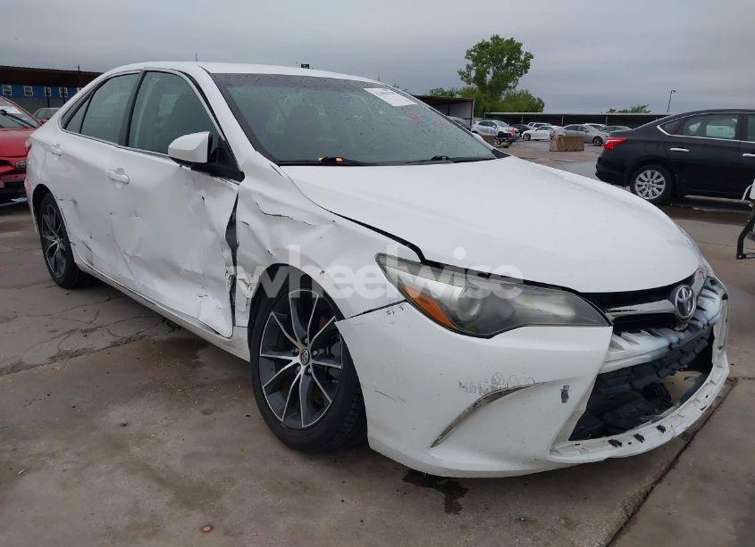 Photo 6 of 2015 Toyota Camry XSE (VIN 4T1BF1FK7FU027554)