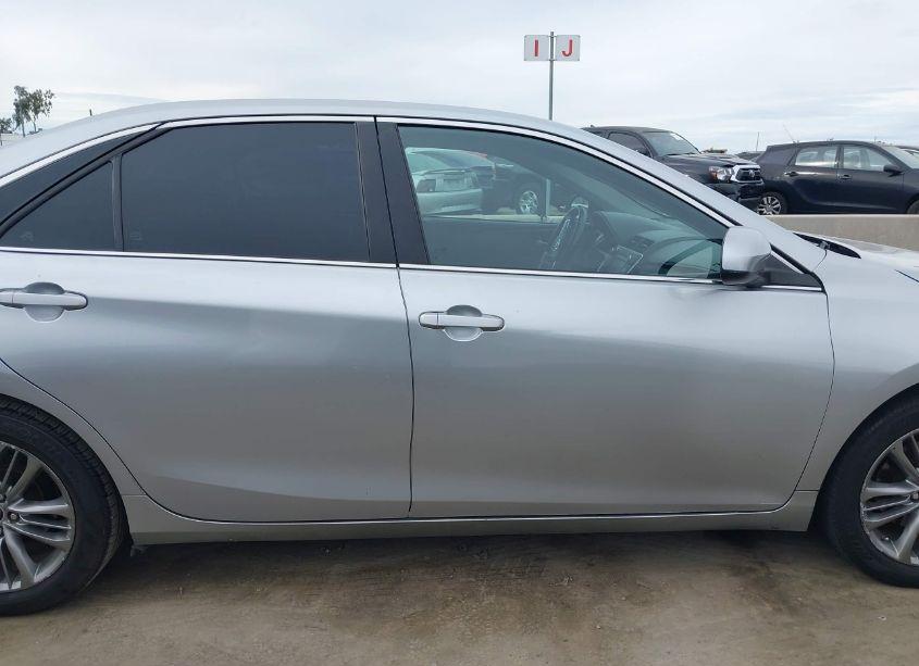 Photo 14 of 2015 Toyota Camry SE (VIN 4T1BF1FK7FU035721)