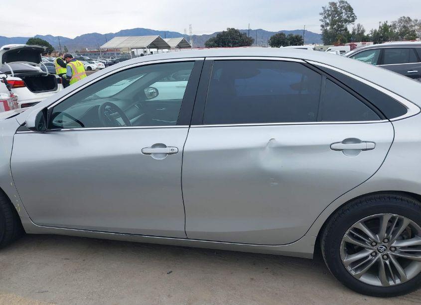 Photo 15 of 2015 Toyota Camry SE (VIN 4T1BF1FK7FU035721)