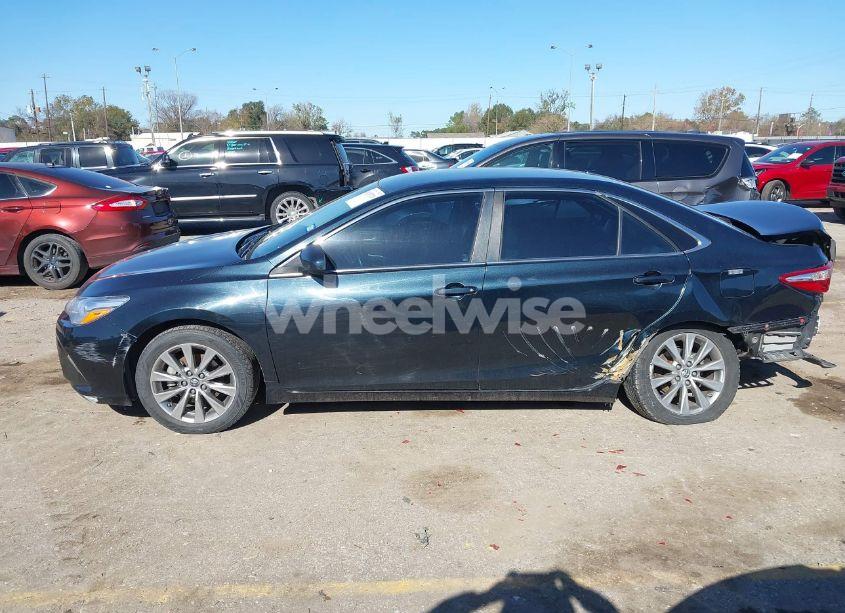 Photo 14 of 2015 Toyota Camry XLE (VIN 4T1BF1FK7FU094915)