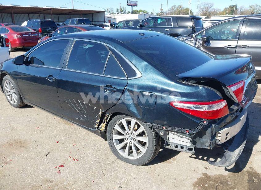 Photo 3 of 2015 Toyota Camry XLE (VIN 4T1BF1FK7FU094915)