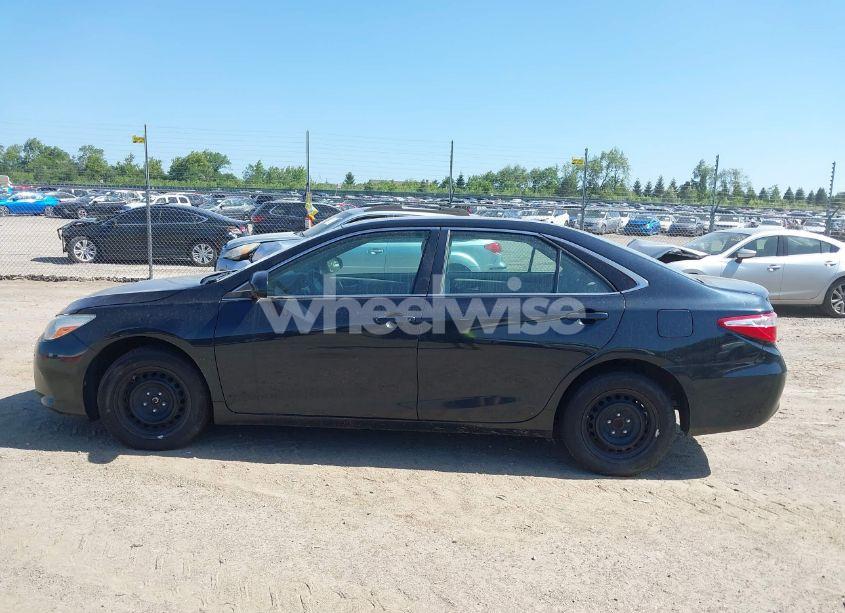 Photo 14 of 2015 Toyota Camry LE (VIN 4T1BF1FK7FU105220)