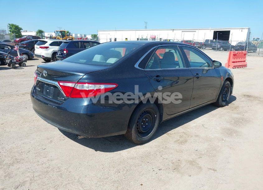 Photo 4 of 2015 Toyota Camry LE (VIN 4T1BF1FK7FU105220)