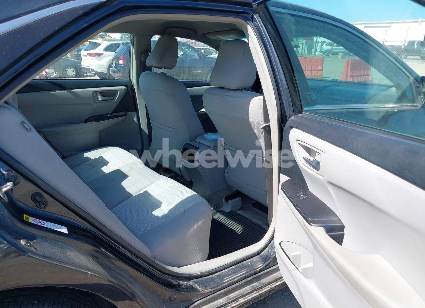 Photo 8 of 2015 Toyota Camry LE (VIN 4T1BF1FK7FU105220)