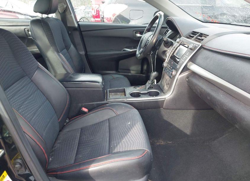 Photo 5 of 2015 Toyota Camry SE (VIN 4T1BF1FK7FU492710)