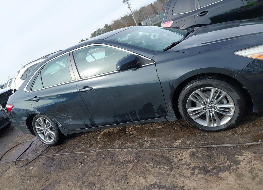 Photo 6 of 2015 Toyota Camry SE (VIN 4T1BF1FK7FU492710)