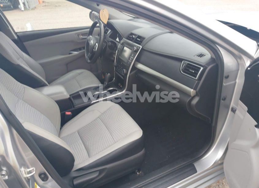 Photo 5 of 2015 Toyota Camry SE (VIN 4T1BF1FK7FU499592)