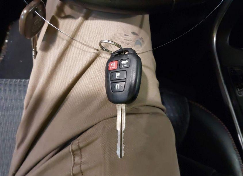 Photo 11 of 2015 Toyota Camry SE (VIN 4T1BF1FK7FU877586)