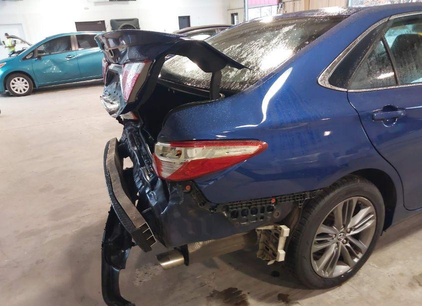 Photo 6 of 2015 Toyota Camry SE (VIN 4T1BF1FK7FU877586)