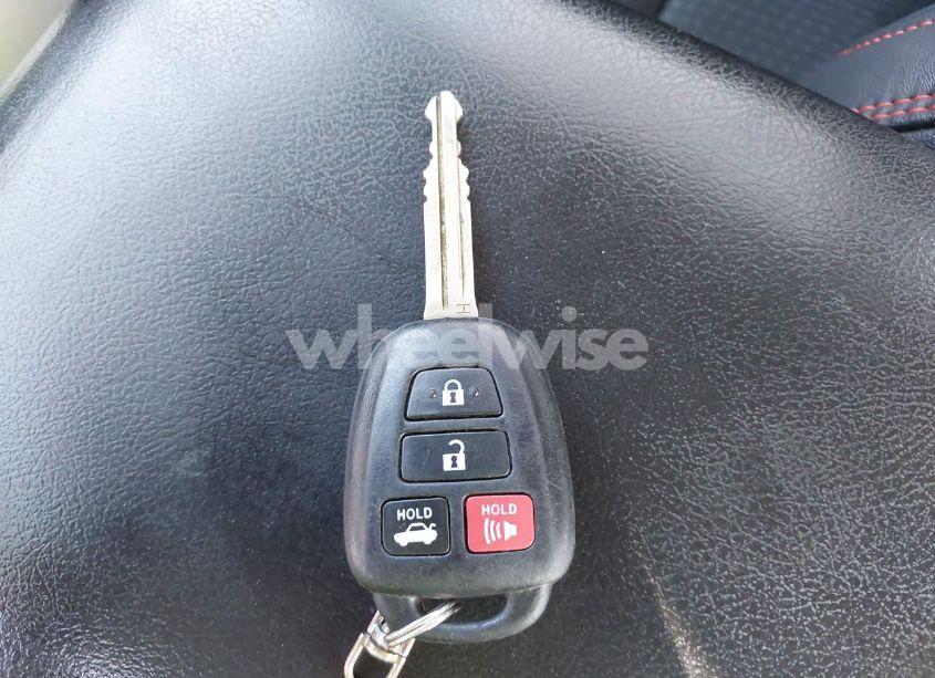 Photo 11 of 2015 Toyota Camry SE (VIN 4T1BF1FK7FU880178)